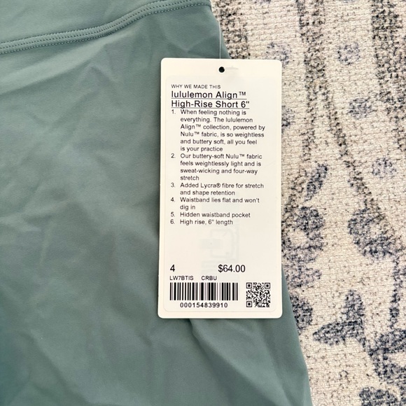 Lululemon Align 6 inch Bike Shorts - Picture 4 of 4